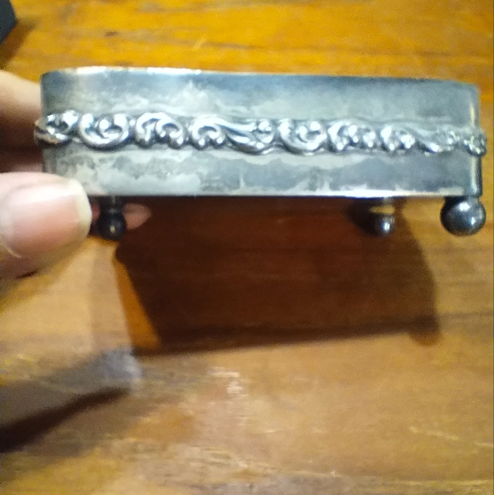 Vintage Simpson, Hall & Miller Co. Quadruple Silver Plated Pin Box, Trin… - Picture 4 of 10